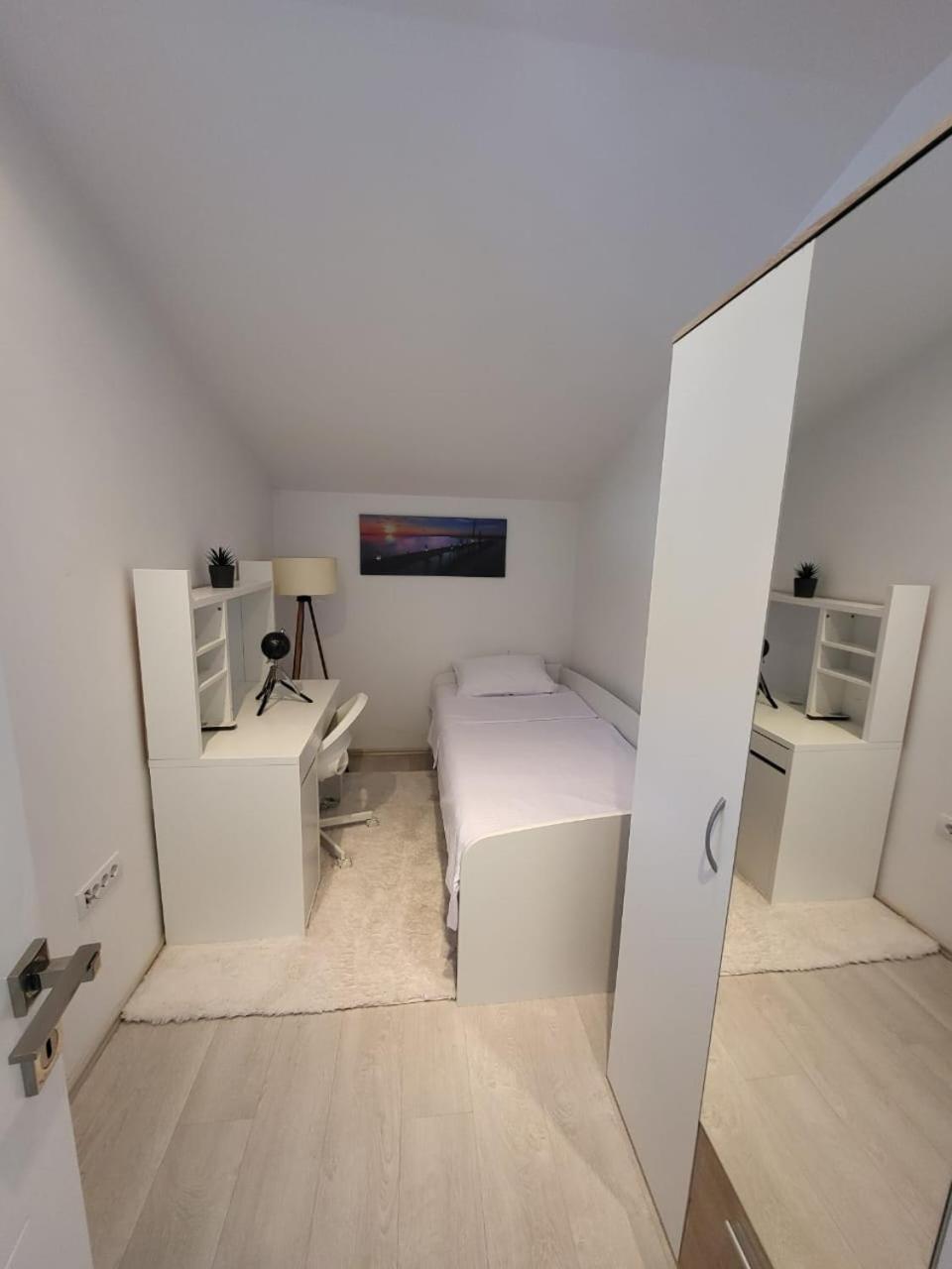 Matkovic Residence Тиват Экстерьер фото