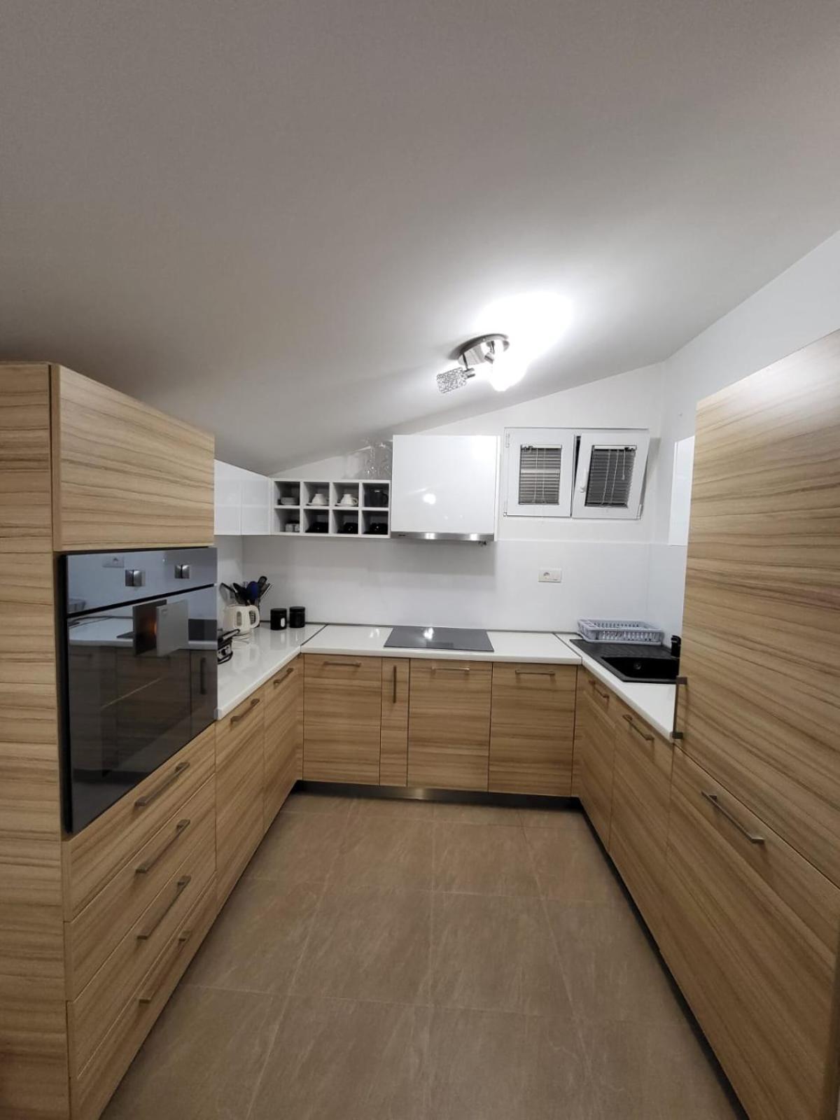Matkovic Residence Тиват Экстерьер фото