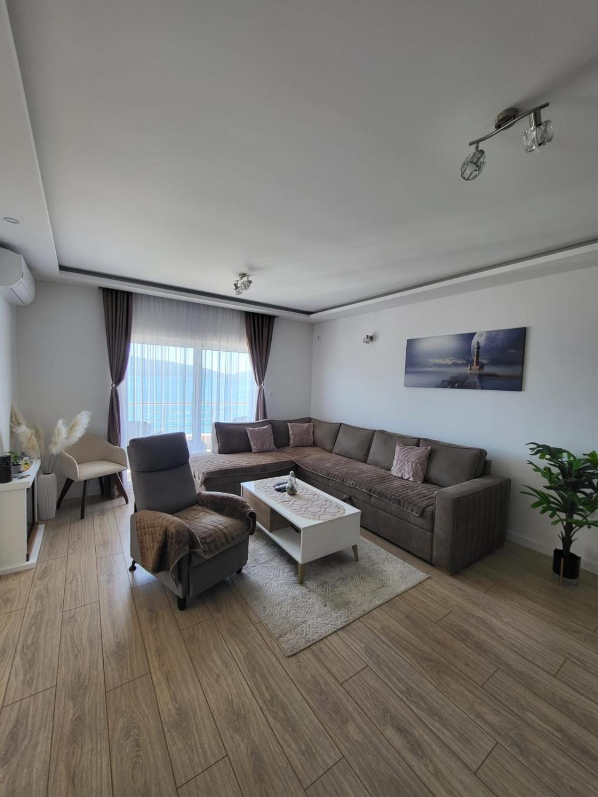 Matkovic Residence Тиват Экстерьер фото